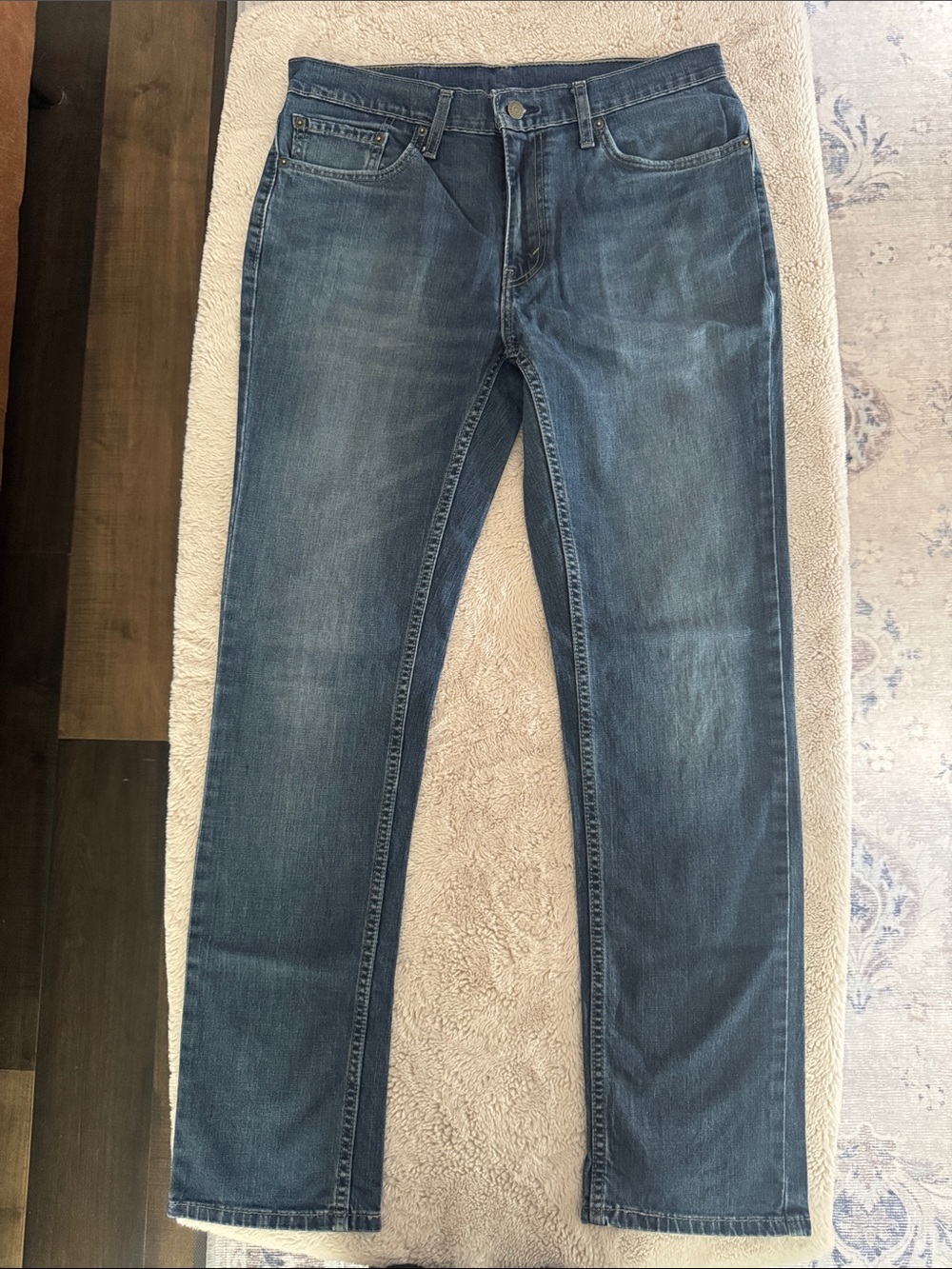 Levi's Slim Men’s 511 Jeans in Medium Blue Wash